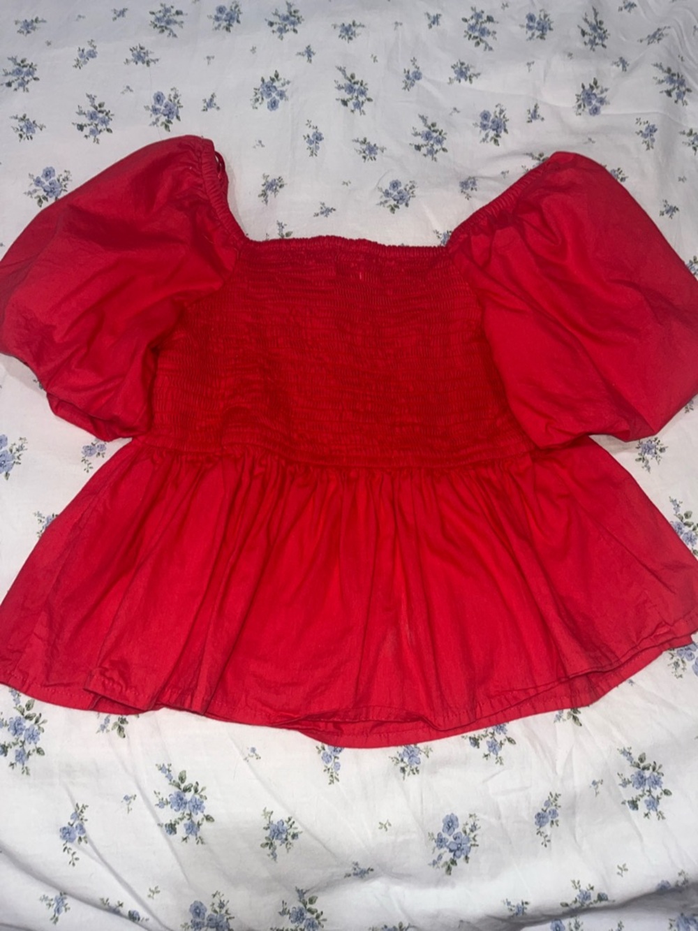 Red Ruched Peasant Top - Picture 7 of 8